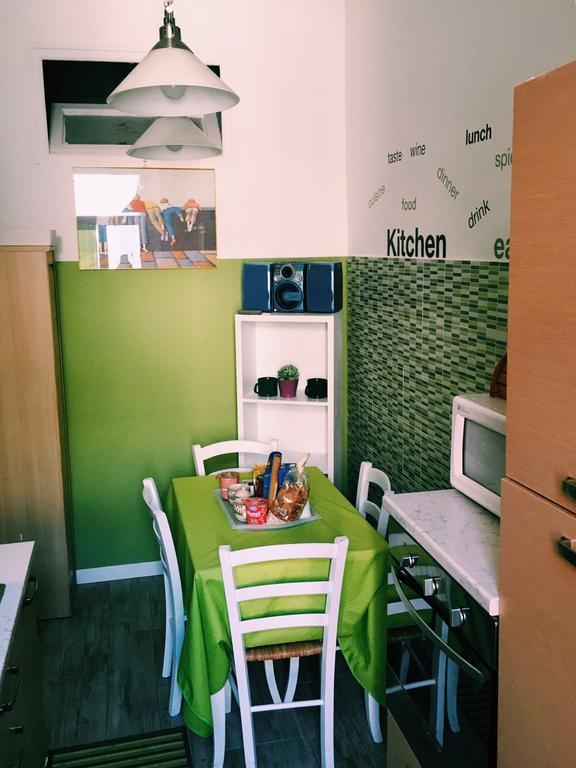4 You City Center Apartament Рим Екстер'єр фото